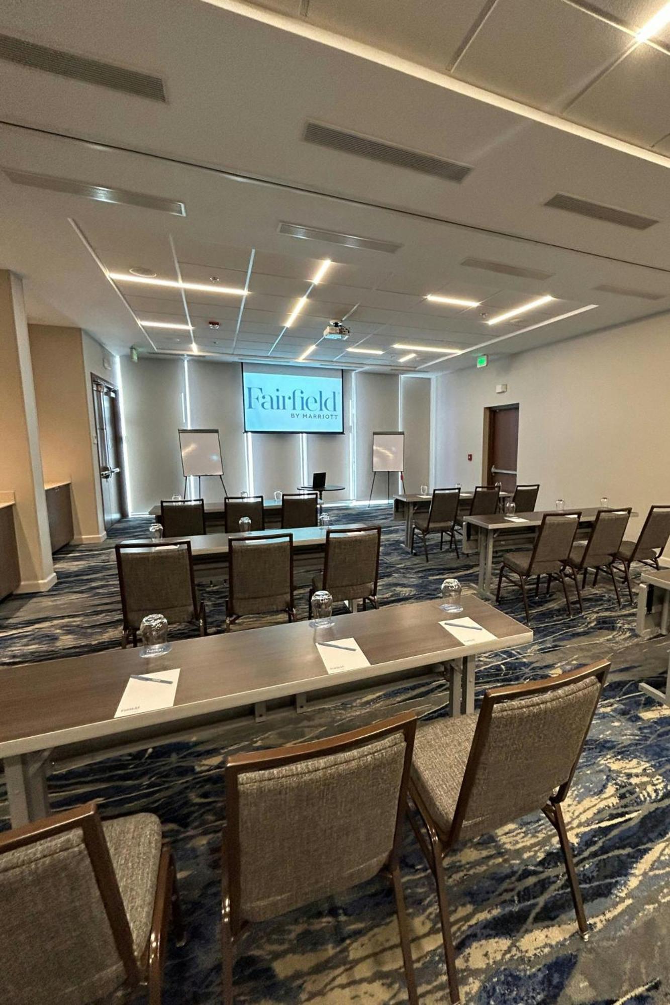 Fairfield By Marriott San Jose Airport 4*